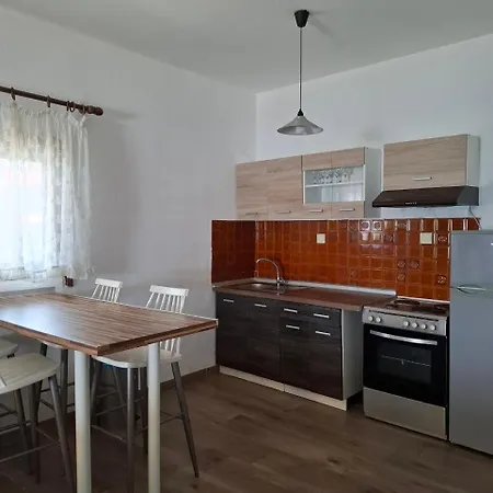 Corali شقة فندقية سارتي